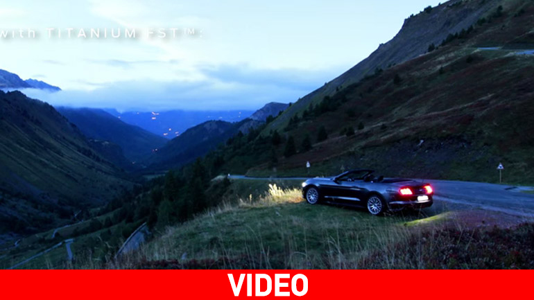 Στις μαγευτικές Άλπεις με τη Mustang convertible