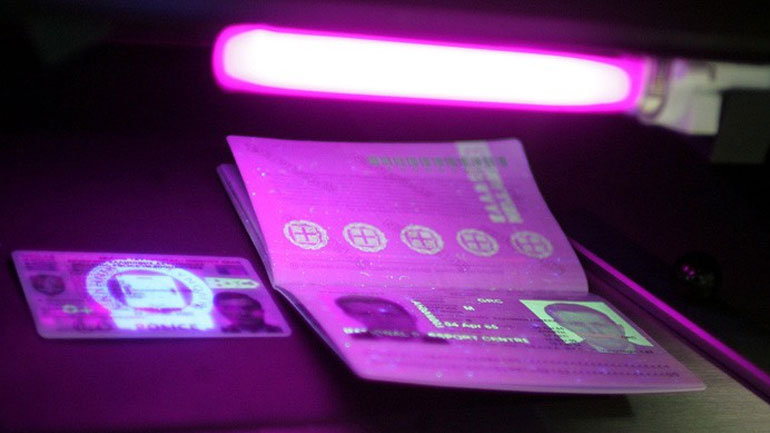 Ηράκλειο: Δύο νεαρές από τη Συρία προσπάθησαν να «πετάξουν» με πλαστά έγγραφα