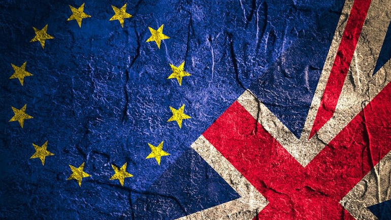 Βρετανία: Οριακό προβάδισμα υπέρ της παραμονής σε νέες δημοσκοπήσεις