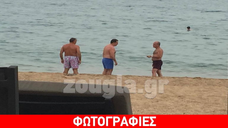 Διακοπές… λιτότητας για τον Τάσο Καραμήτσο, παρέα με τα βιβλία του…