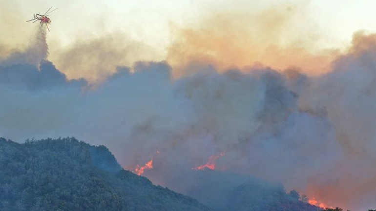 Πύρινη λαίλαπα στη νότια Καλιφόρνια