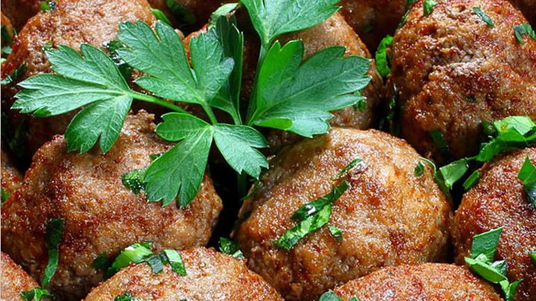 Νόστιμα σμυρνέικα κεφτεδάκια!