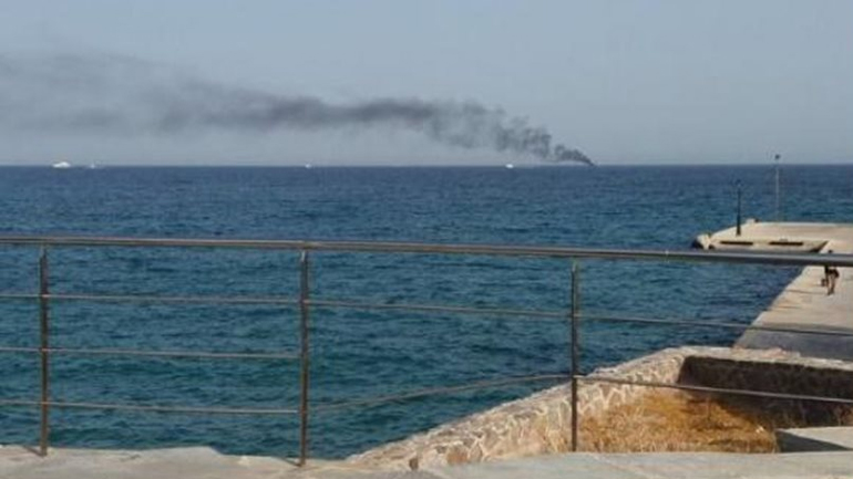 Πυρκαγιά σε ιστιοφόρο με δύο επιβαίνοντες ανοιχτά της Αίγινας