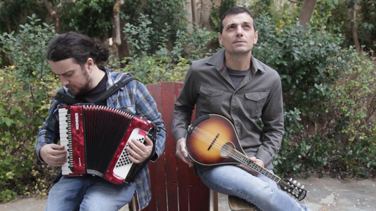 Οι Μανώλης Φάμελλος και Στάθης Δρογώσης στον Κήπο του Μεγάρου