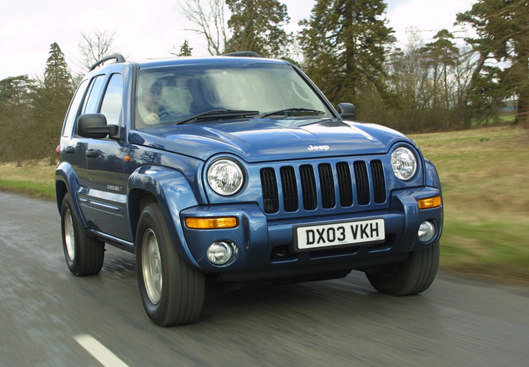 Jeep Cherokee με 2.000 ευρώ θα βγάλει σε δημοπρασία ο ΟΔΔΥ