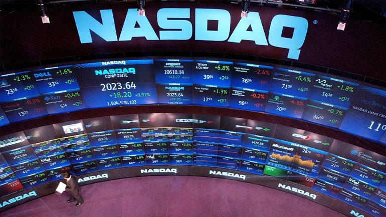 Οριακές απώλειες στη Wall Street