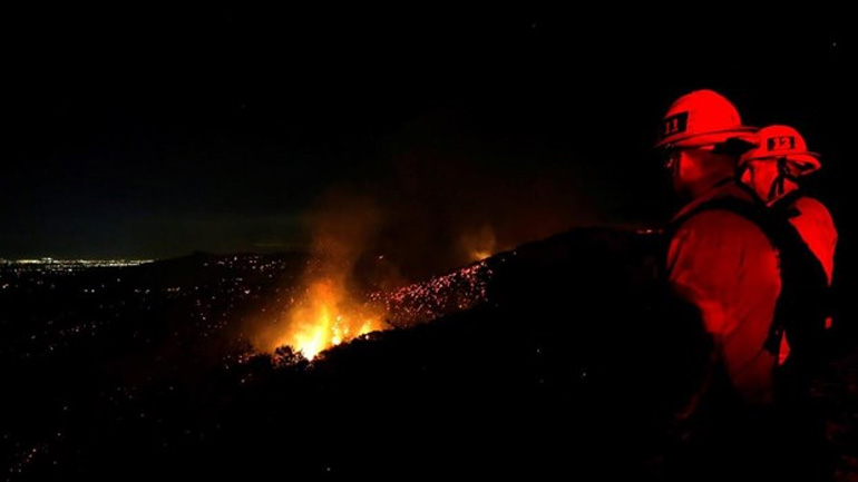 Στο έλεος πυρκαγιών οι νοτιοδυτικές ΗΠΑ Στο έλεος πυρκαγιών οι νοτιοδυτικές ΗΠΑ