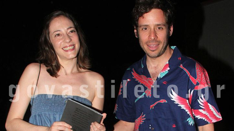 Αλεξάνδρα Ούστα: Ρομαντικό ραντεβού με τον σύντροφό της στο θέατρο