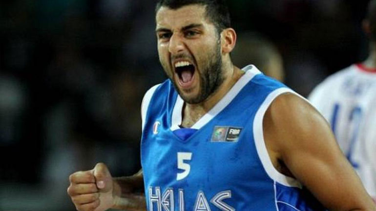 Μπουρούσης: «Με την προπόνηση και τα νέα φιλικά θα βελτιωθούμε»