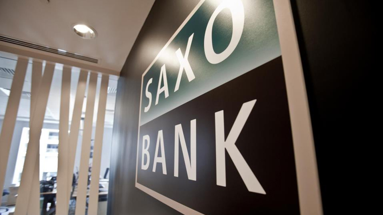 Saxo Bank: Οι επενδυτές αναζητούν καταφύγιο στον χρυσό