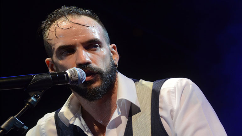 Π. Μουζουράκης, Ν. Μποφίλιου και Σ. Γραμμένος στον Κήπο του Μεγάρου