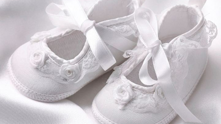 Πώς να μην κλάψει το μωρό στη βάφτιση