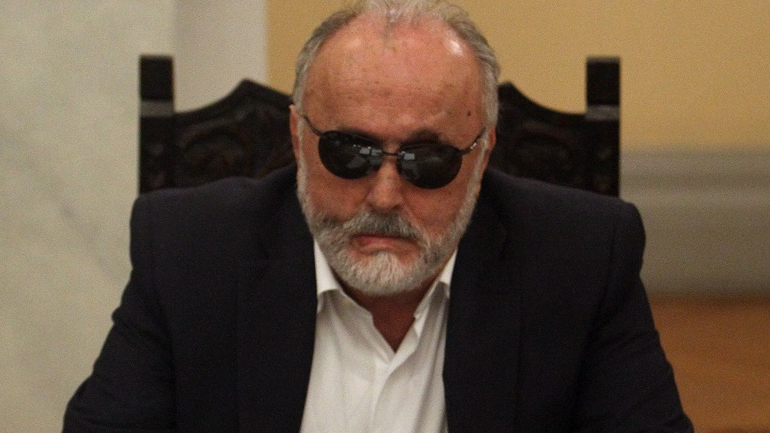 Κουρουμπλής: Δημοψηφίσματα για να συναποφασίζουν οι πολίτες