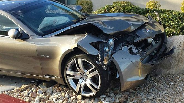 Μετέφεραν τον συγγενή τους νεκρό σε νοσοκομείο και ενεπλάκησαν σε τροχαίο