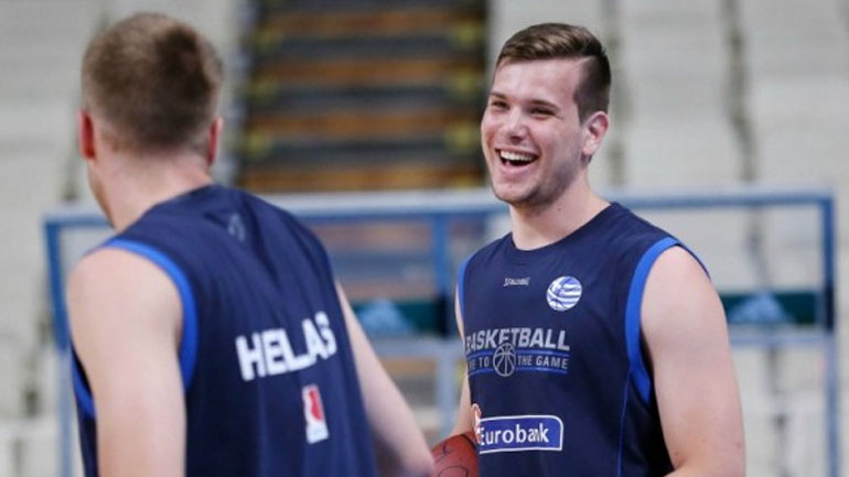 Αγραβάνης: «Πρέπει να μειώσουμε τον αριθμό των λαθών»