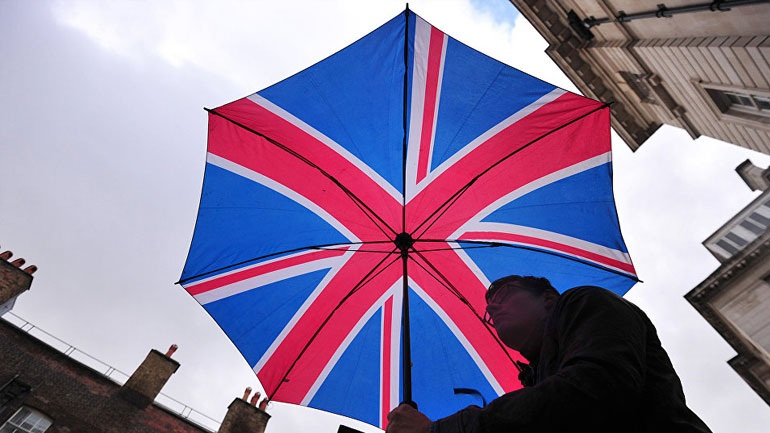 Πώς σχολιάζει το ΙΟΒΕ το Brexit – Μικρά περιθώρια νέων λαθών για την Ελλάδα