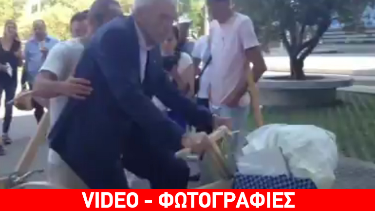 Οι… ορθοπεταλιές του Μπoυτάρη στο δημαρχείο