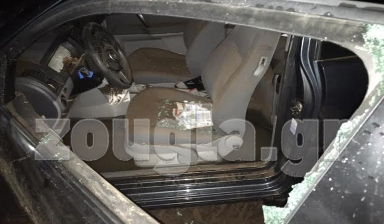 Το τζάμι της οδηγού ήταν σπασμένο, οπότε από κει κατάφερε να εξέλθει