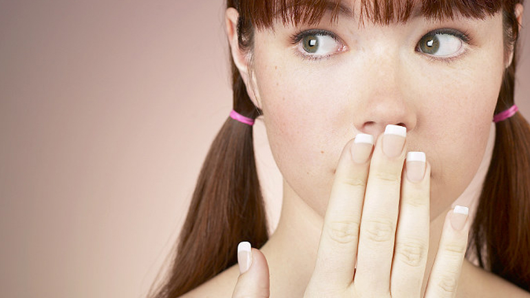 Πώς αντιλαμβάνονται οι νεαρές έφηβες τη χρήση του πορνό