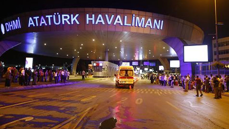 Οι ΗΠΑ διακόπτουν όλες τις πτήσεις προς την Κωνσταντινούπολη