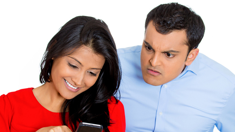 Βοήθεια, με ζηλεύει…