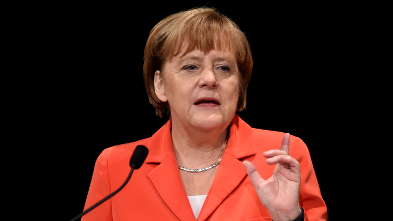 Μέρκελ για σύμφωνο σταθερότητας: Δεν γίνεται να αλλάζουμε τους κανόνες