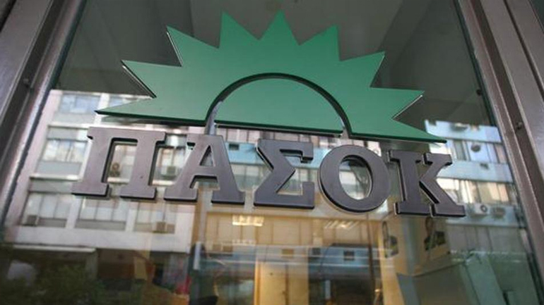 ΠΑΣΟΚ: Ο Τσίπρας άκουσε από τον Ολάντ ποιοι κράτησαν την Ελλάδα στο ευρώ