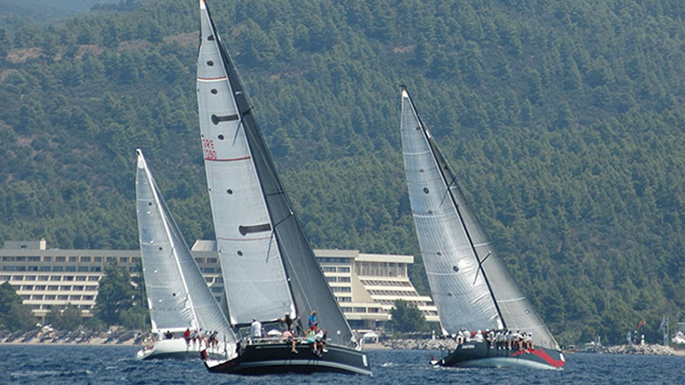 Συναρπαστικό δεκαήμερο ιστιοπλοΐας