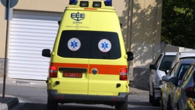 Δύο άτομα στο νοσοκομείο μετά από τροχαίο με ταξί ΑμεΑ