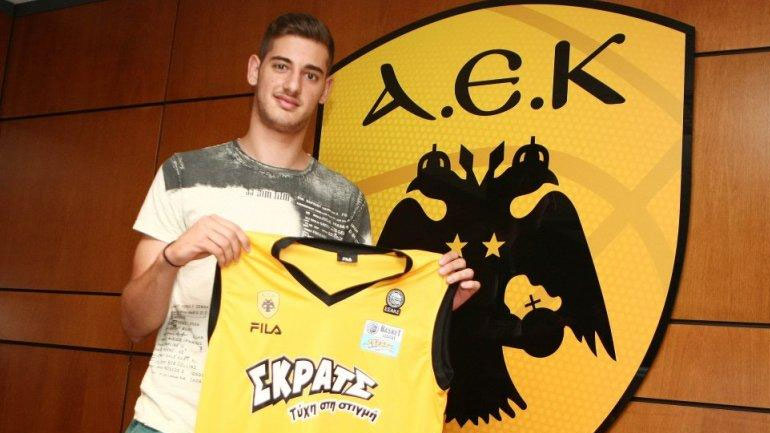 Χατζηδάκης: «Ονειρεύομαι τίτλους με την ΑΕΚ»