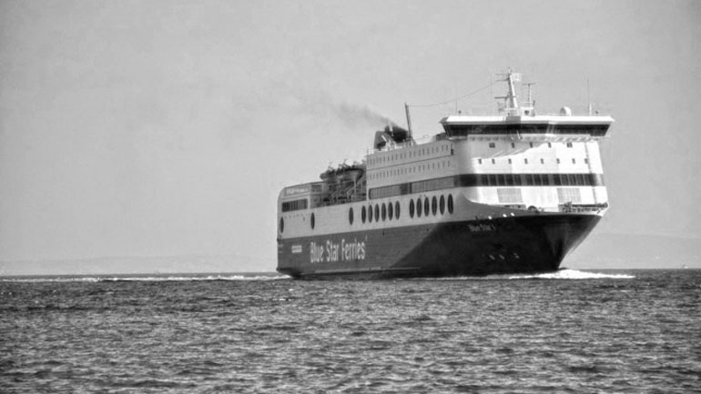 Σύρος: Βουτιά θανάτου από το κατάστρωμα πλοίου