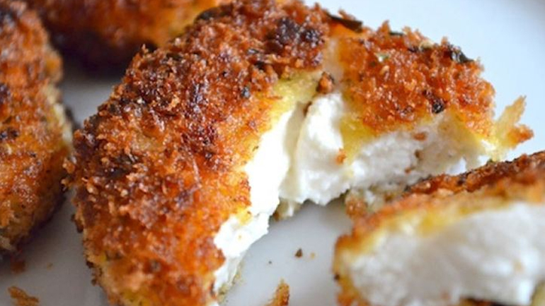 Τηγανητό κατσικίσιο τυρί ιδανικό για μεζέδες!