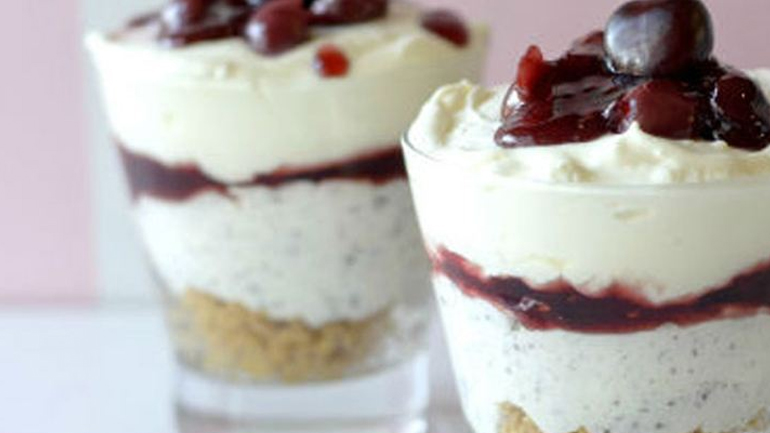 Ατομικό λαχταριστό cheesecake φρούτων!