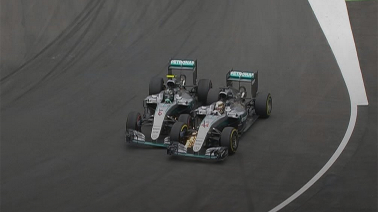 GP Αυστρίας: Στο νήμα νικητής ο Χάμιλτον σε “χιτσκοκικό” φινάλε