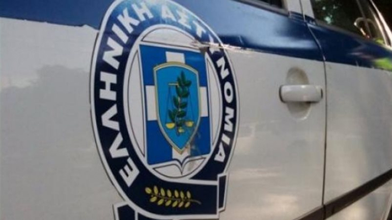 Μπήκαν με όπλα σε ξενοδοχείο στους Αγ. Θεοδώρους και πήραν το χρηματοκιβώτιο