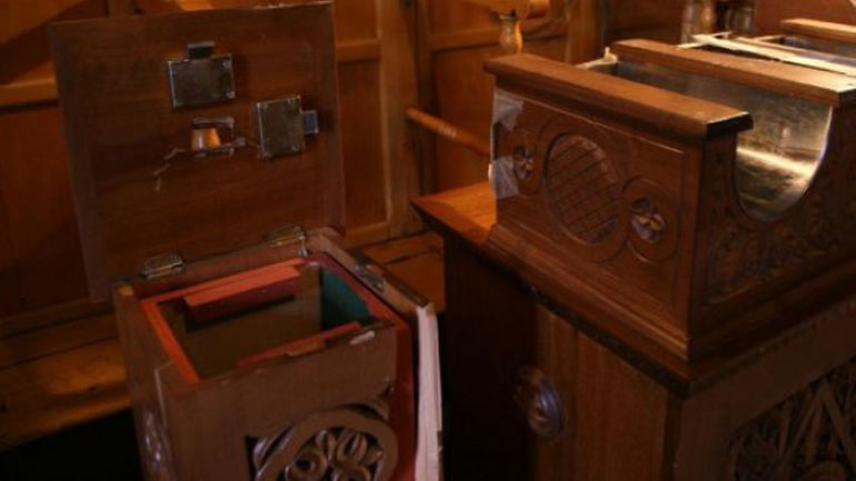 Ιωάννινα: Έκλεψαν ασημικά και χρήματα από εκκλησία