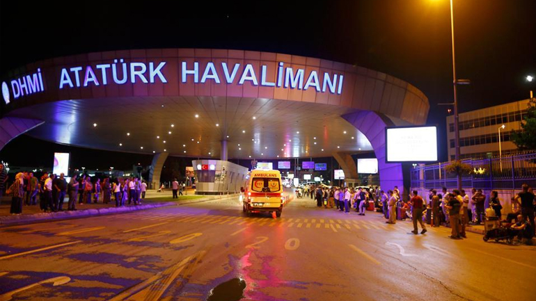 Συλλήψεις υπόπτων για την επίθεση στο αεροδρόμιο Aτατούρκ