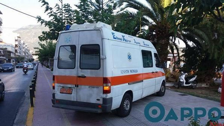 Σε κρίσιμη κατάσταση γυναίκα που έκανε μπάνιο στην παραλία της Καλαμάτας