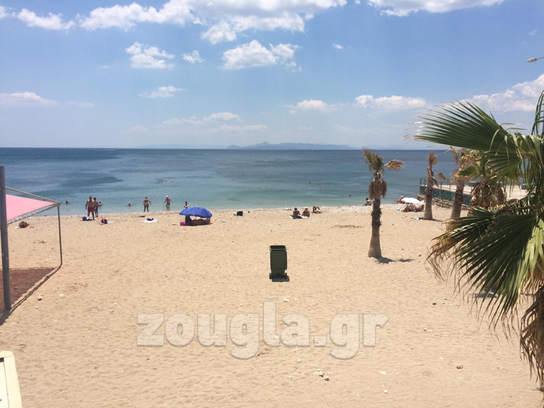 Η παραλία του Παλαιού Φαλήρου