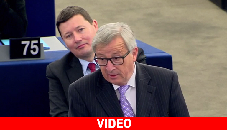 «Ο Johnson και ο Farage είναι οι θλιβεροί ήρωες του Brexit»