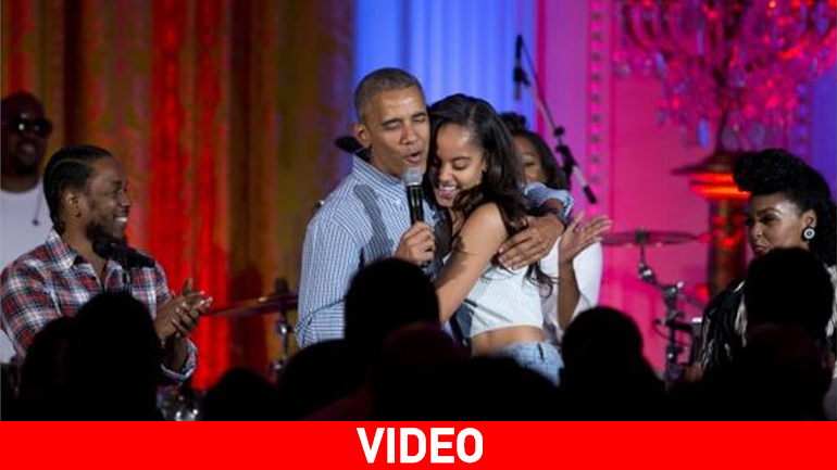 O Ομπάμα τραγούδησε το «Happy Birthday» στα γενέθλια της κόρης του