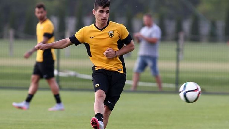 Μάνταλος: «Νιώθω καλά στην ΑΕΚ»