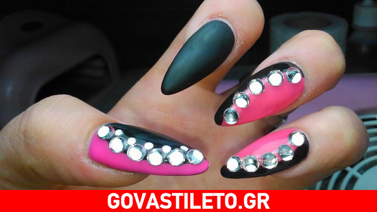 Καλοκαίρι 2016: Λαμπερές εμφανίσεις με πέτρες και στρας στα νύχια!