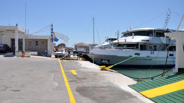 Χίος: Δεν υπάρχει χώρος να δέσουν τα πλοία με τουρίστες από Τουρκία