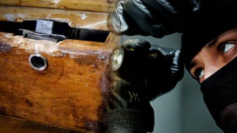 Ηράκλειο: Συνελήφθη νεαρός για κλοπές