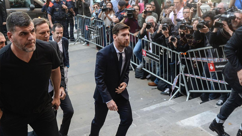 Φυλάκιση 21 μηνών για τον Μέσι και τον πατέρα του