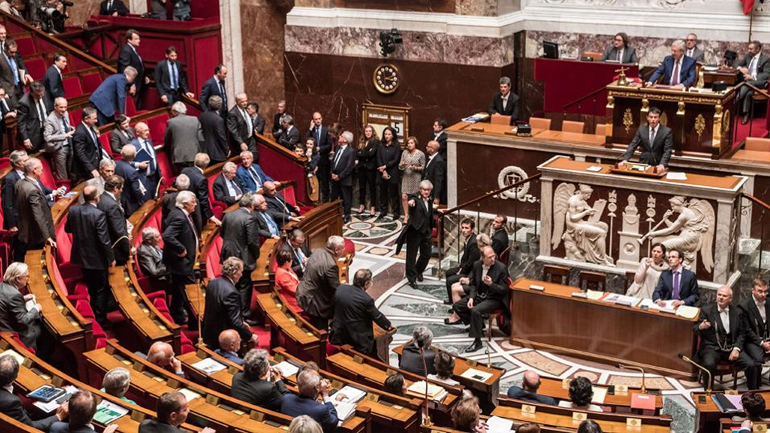 Γαλλία: Μάταιη προσπάθεια για κατάθεση πρότασης μομφής σε βάρος της κυβέρνησης