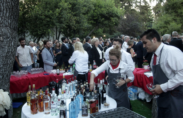 Απ' όλα είχε το μενού