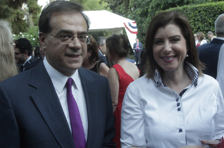 Ο Γκίκας Χαρδούβελης και η κυρία Ασημακοπούλου