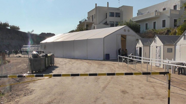 Χίος: Σύρος απειλούσε να αυτοκτονήσει με μαχαίρι στον καταυλισμό μεταναστών